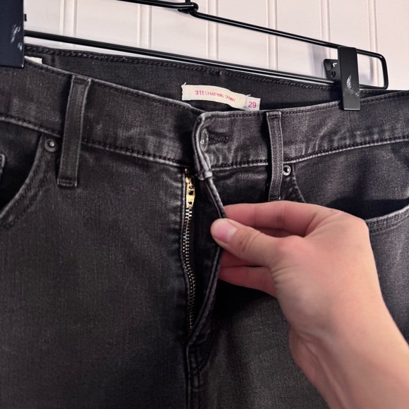 Levi’s Premium 311 Shaping Skinny Black Mid-Rise Womens Jeans Size 29 28” Inseam - Picture 5 of 13